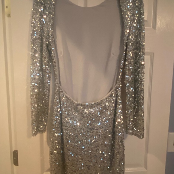 B. Darlin Sequin Dress - Picture 4 of 6